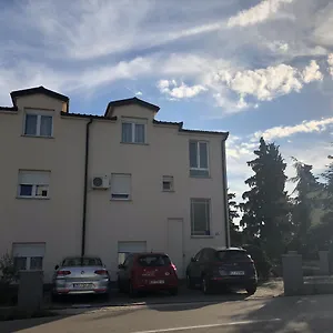 https://kristo-apartment.hotelinzadar.com