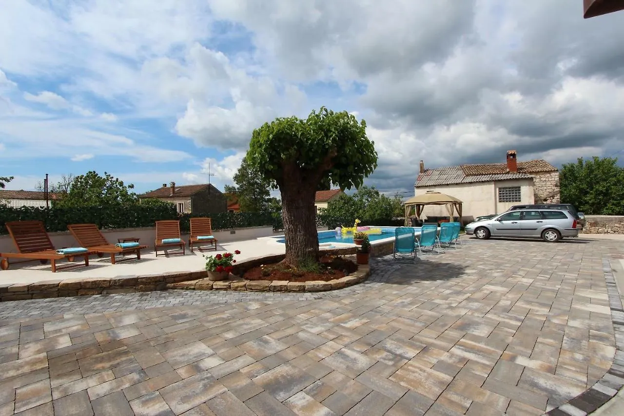 Apartments Midea 2 Rovinj 0*,