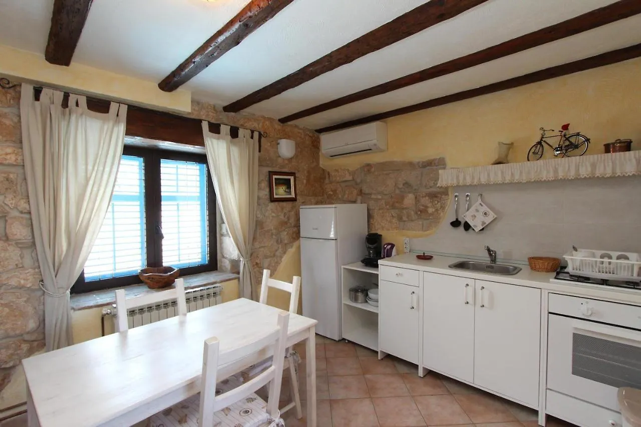 Apartments Midea 2 Rovinj 0*,